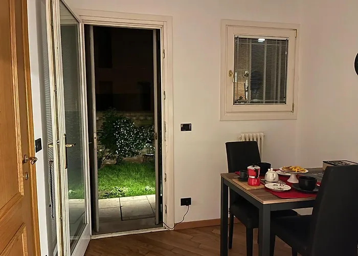 Venezia,Giudecca Appartamento Con Giardino Privato