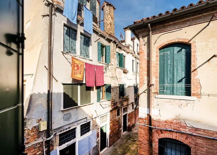 Appartamento Di Lusso Con Terrazza Sull'Acqua