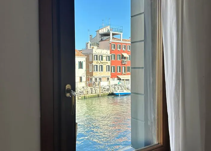 Venice Canal Stay