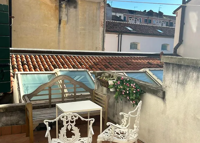 Venice Canal Stay